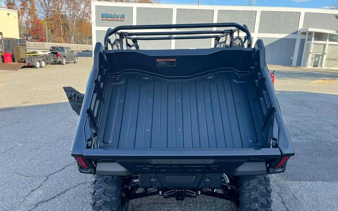 2025 Honda® Pioneer 1000-6 Deluxe Crew