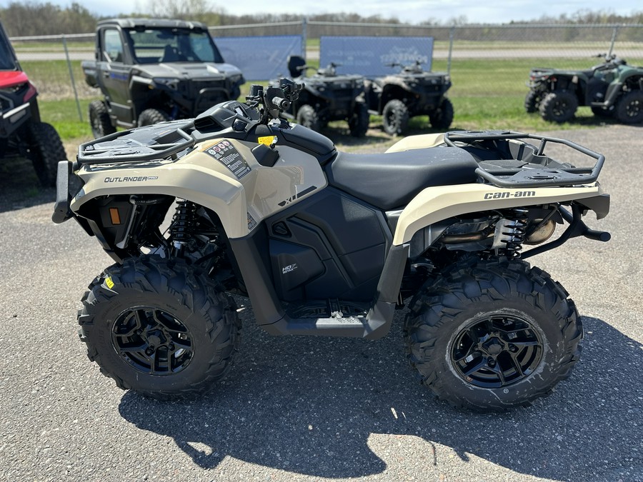 2024 Can-Am™ OutlanderT Pro XU HD7