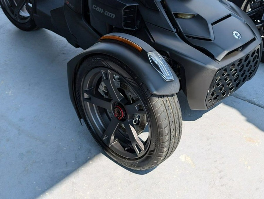 2021 Can-Am™ Ryker 900 ACET