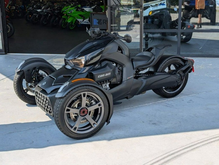 2021 Can-Am™ Ryker 900 ACET