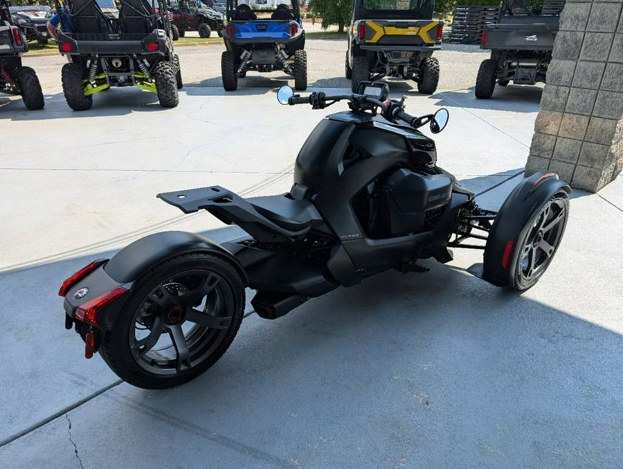 2021 Can-Am™ Ryker 900 ACET