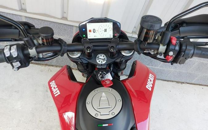 2023 Ducati Hypermotard 950 Ducati Red