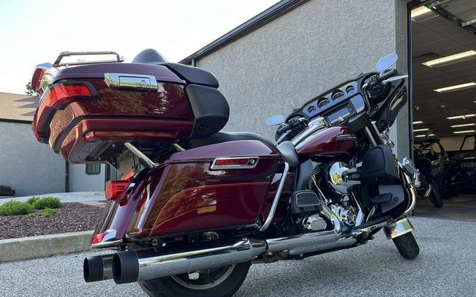 2016 Harley-Davidson® FLHTCU - Electra Glide® Ultra Classic®