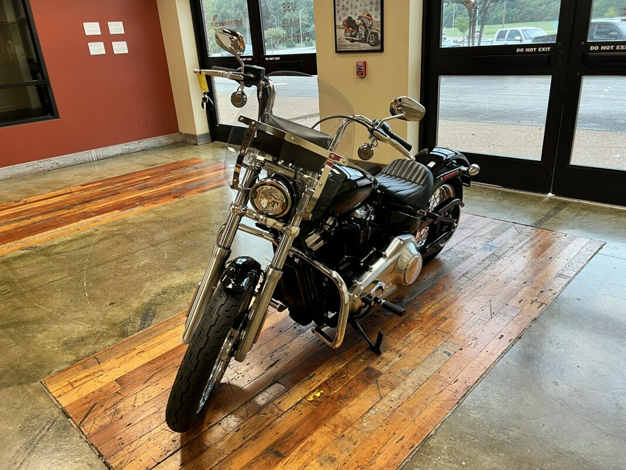 Used 2021 Harley-Davidson Softail Standard Cruiser Motorcycle For Sale Near Memphis, TN