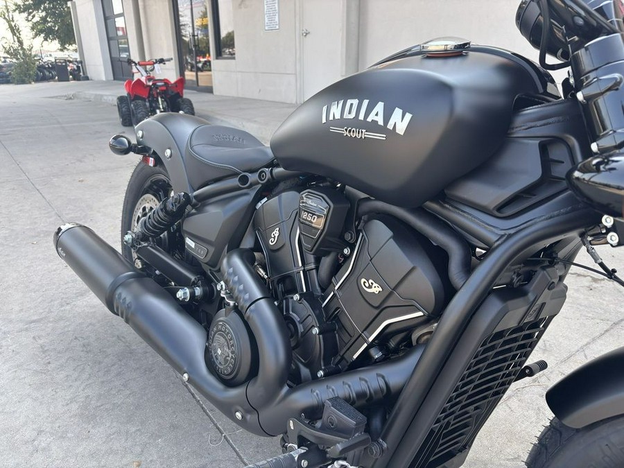 2025 Indian Motorcycle® Scout® Bobber Limited +Tech Black Smoke