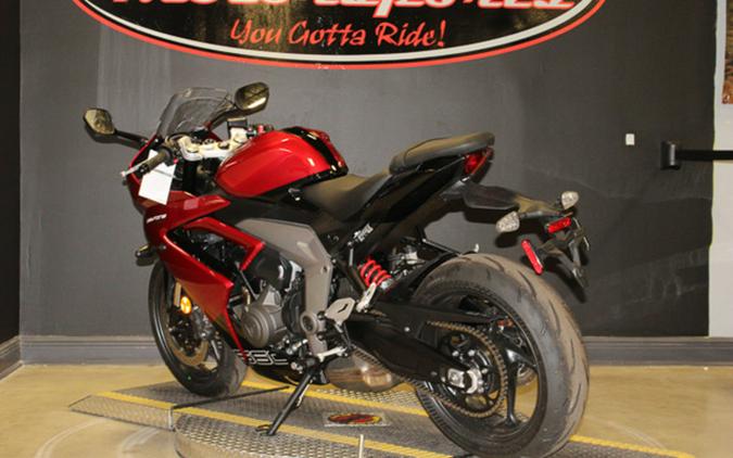 2025 Triumph Daytona 660 Carnival Red/Sapphire Black 660