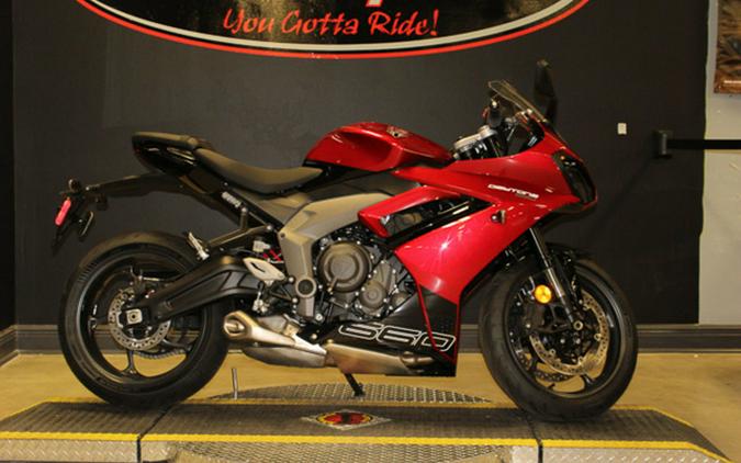 2025 Triumph Daytona 660 Carnival Red/Sapphire Black 660