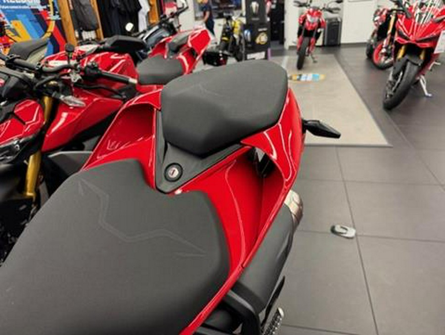 2026 Ducati Streetfighter V2