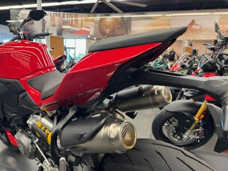 2026 Ducati Streetfighter V2