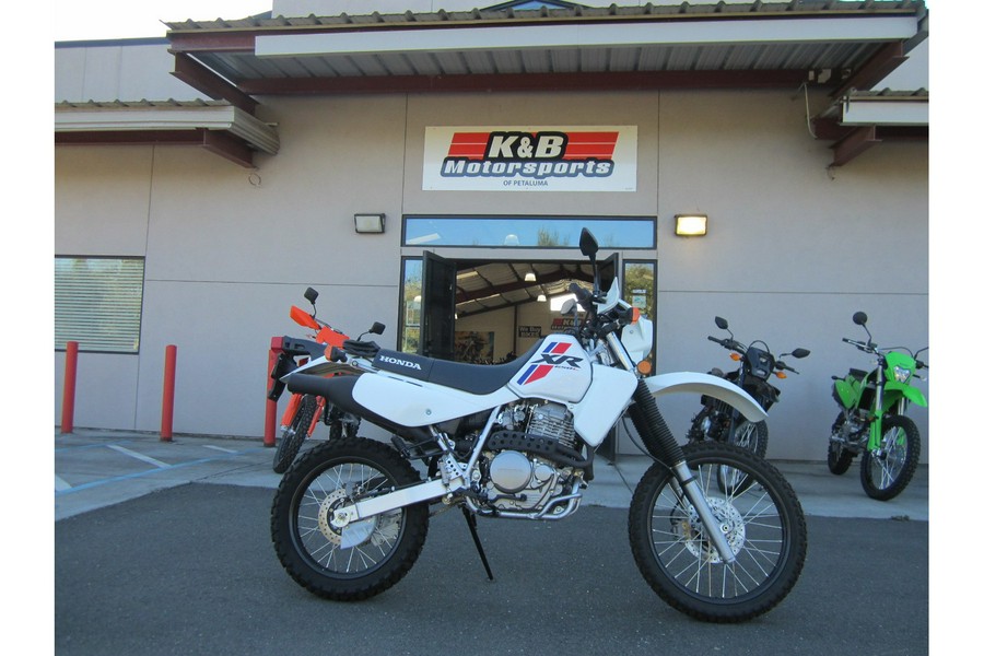 2025 XR650L - Honda