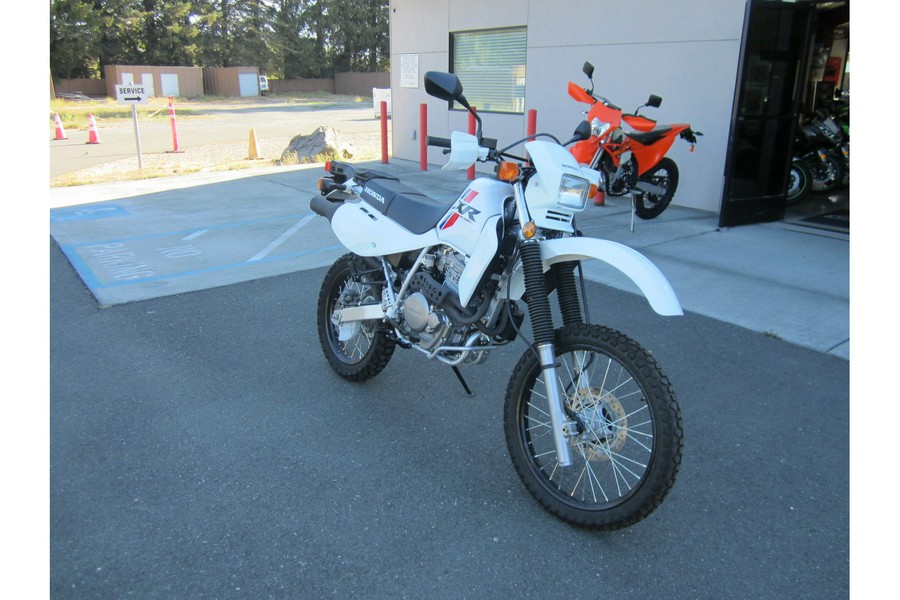 2025 XR650L - Honda