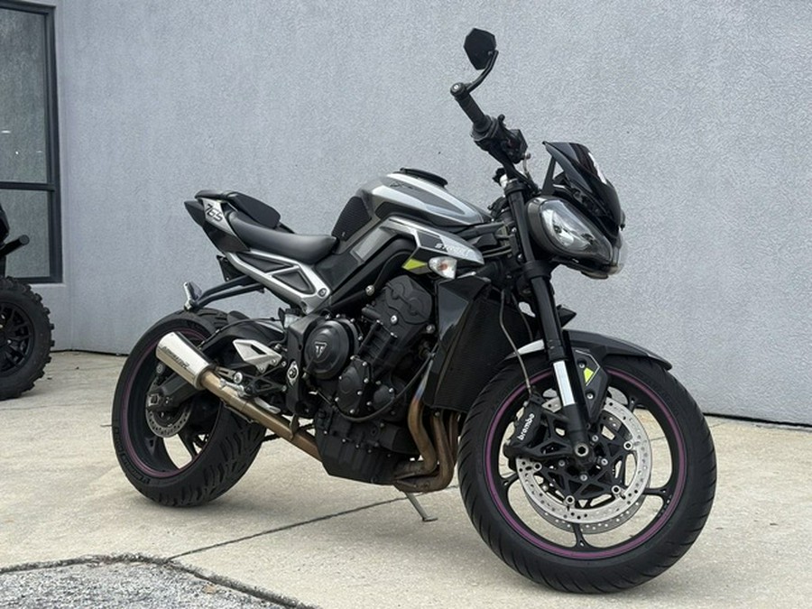 2024 Triumph Street Triple 765 R Silver Ice
