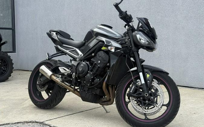 2024 Triumph Street Triple 765 R Silver Ice