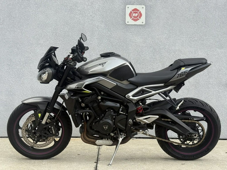 2024 Triumph Street Triple 765 R Silver Ice