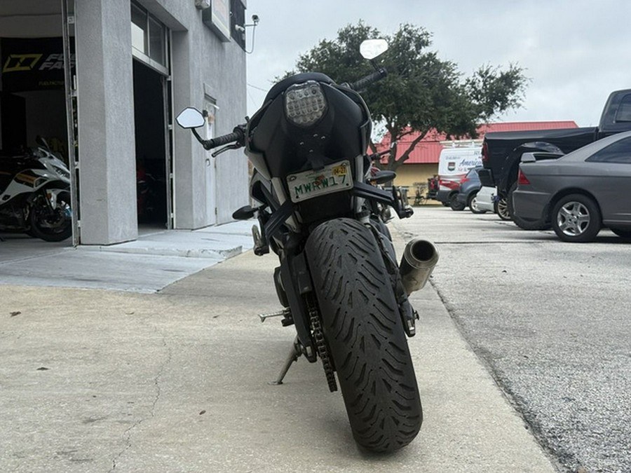 2024 Triumph Street Triple 765 R Silver Ice