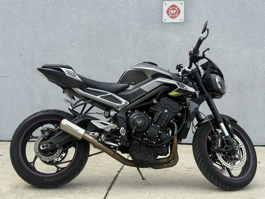 2024 Triumph Street Triple 765 R Silver Ice