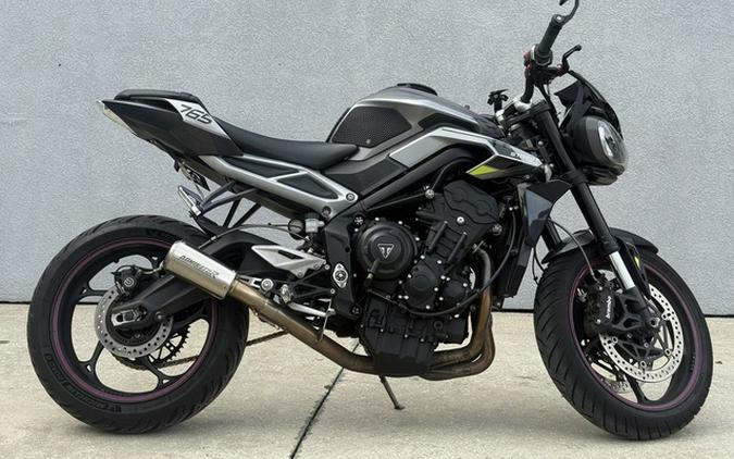 2024 Triumph Street Triple 765 R Silver Ice