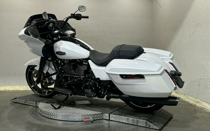 Harley-Davidson Road Glide™ 2024 FLTRX 84520901 WHITE ONYX PRL