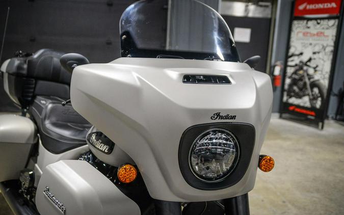 2023 Indian Motorcycle Roadmaster® Dark Horse®