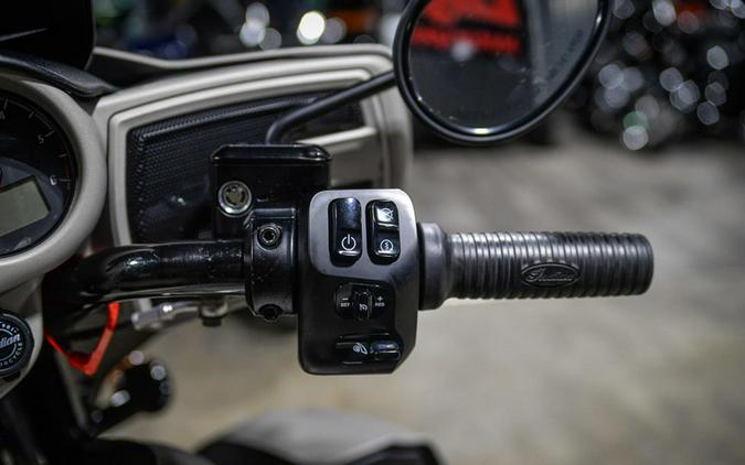 2023 Indian Motorcycle Roadmaster® Dark Horse®