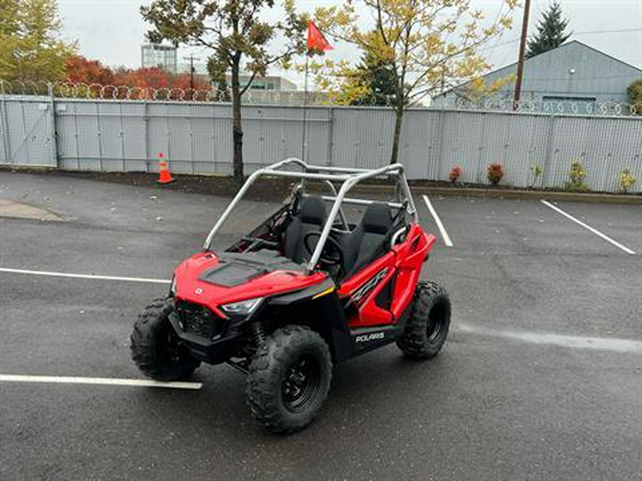 2025 Polaris RZR 200 EFI