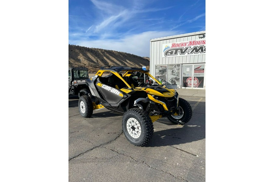 2024 Can-Am Maverick R X RS With Smart-Shox Black & Yellow