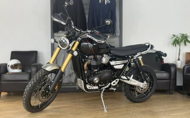 2025 Triumph Scrambler 1200 XE