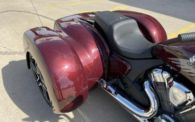 2022 Indian Motorcycle® Challenger® Limited Maroon Metallic