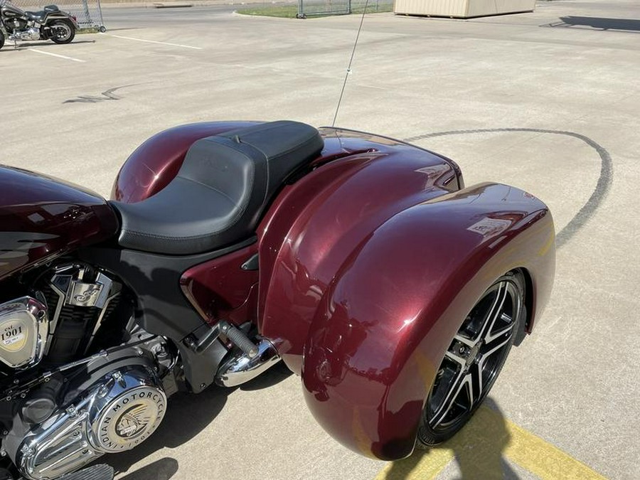 2022 Indian Motorcycle® Challenger® Limited Maroon Metallic