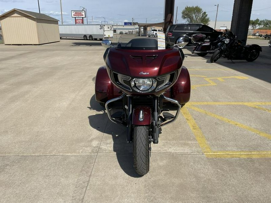 2022 Indian Motorcycle® Challenger® Limited Maroon Metallic