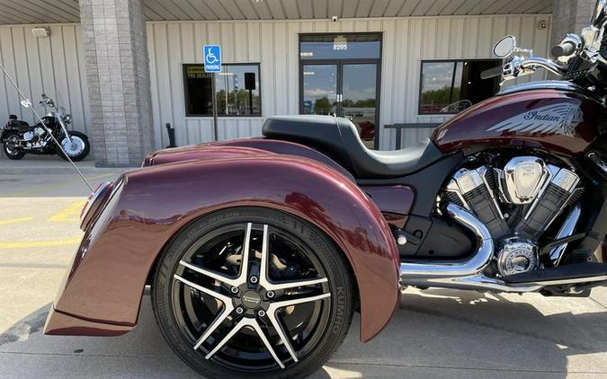 2022 Indian Motorcycle® Challenger® Limited Maroon Metallic