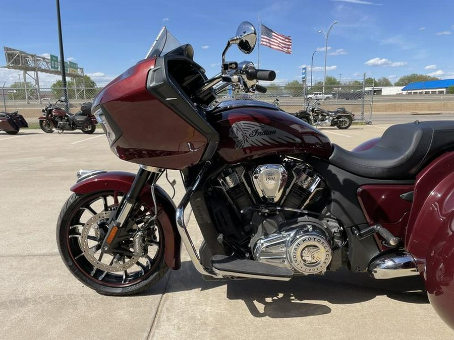 2022 Indian Motorcycle® Challenger® Limited Maroon Metallic