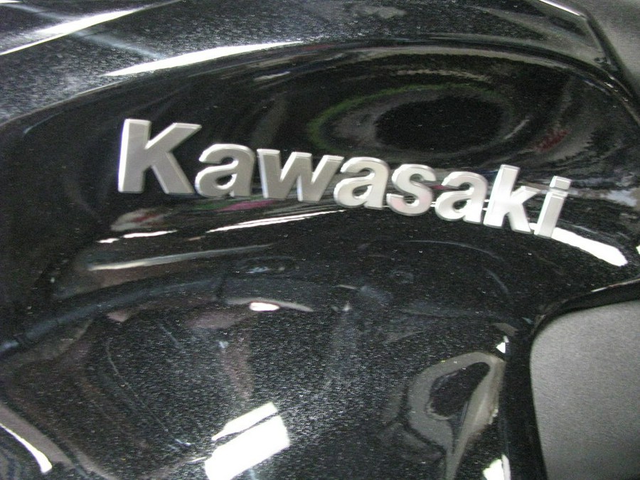 2024 Kawasaki Z900 ABS Metallic Spark Black/Metallic Matte Dark Gray