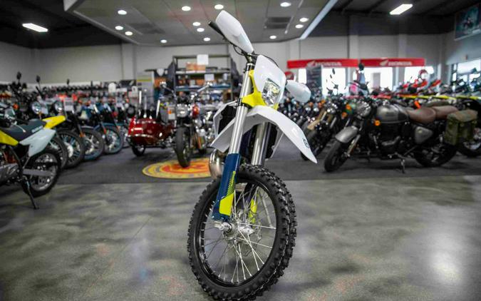 2024 Husqvarna TE 300