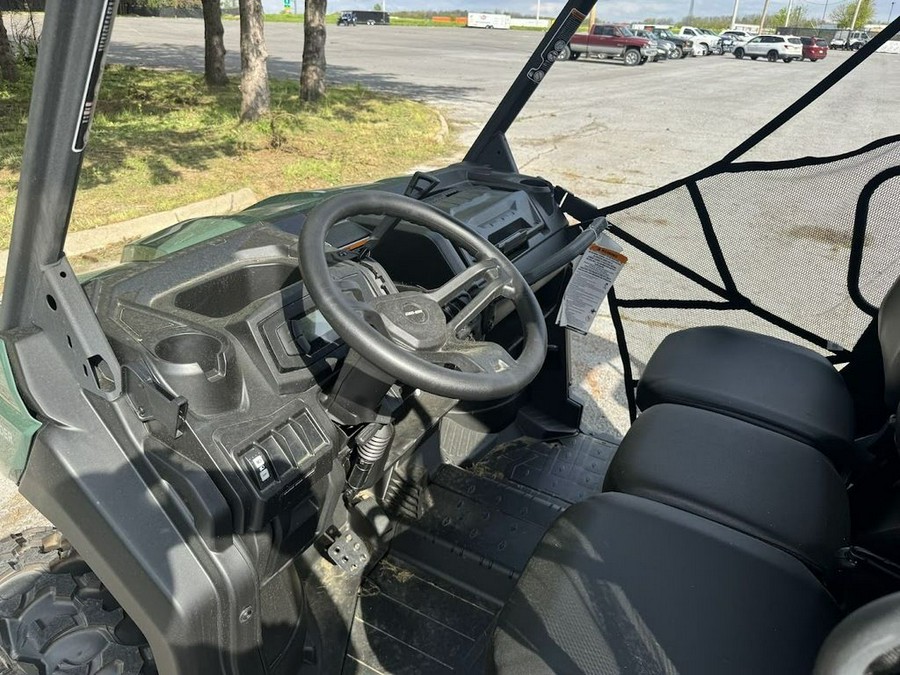 2023 Can-Am® SSV DEF MAX DPS 62 HD7 GN CALI 23