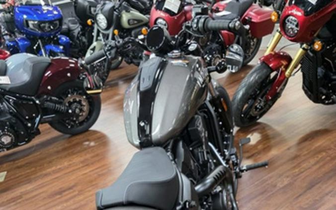 2026 Indian Scout Bobber Limited +Tech Heavy Metal Smoke