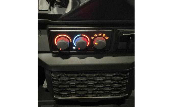 2027 Can-Am Defender XU MAX LTD HD11