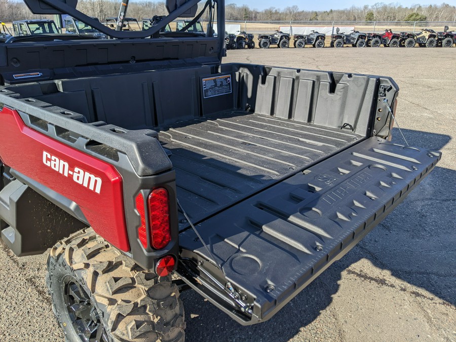 2024 Can-Am™ Defender XT HD9