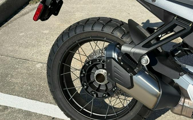 2025 Moto Guzzi Stelvio