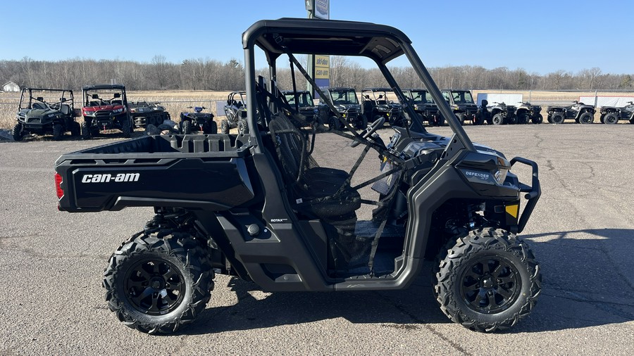 2024 Can-Am™ Defender XT HD9