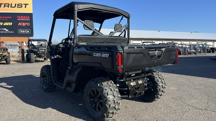 2024 Can-Am™ Defender XT HD9