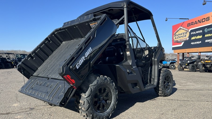 2024 Can-Am™ Defender XT HD9