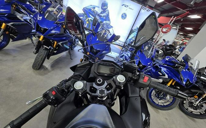 2026 Kawasaki Ninja 500 ABS Metallic Flat Spark Black