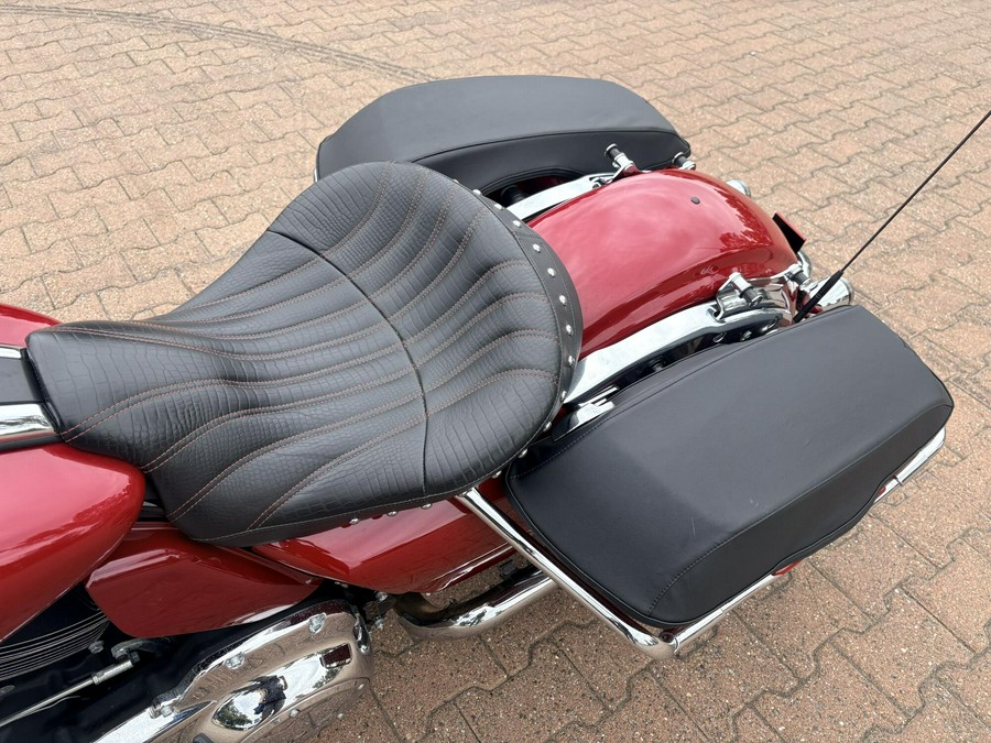 FLHXS 2021 Street Glide® Special