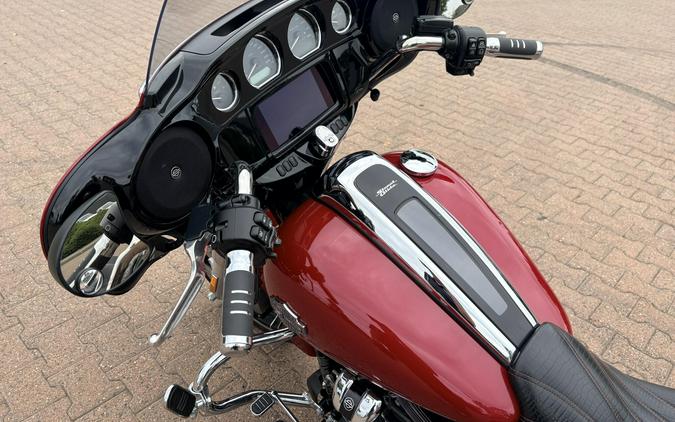 FLHXS 2021 Street Glide® Special