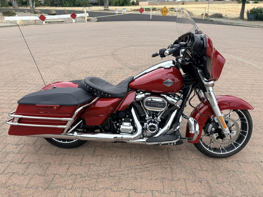 FLHXS 2021 Street Glide® Special