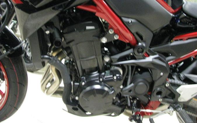 2024 Kawasaki Z900 ABS Candy Persimmon Red/Ebony