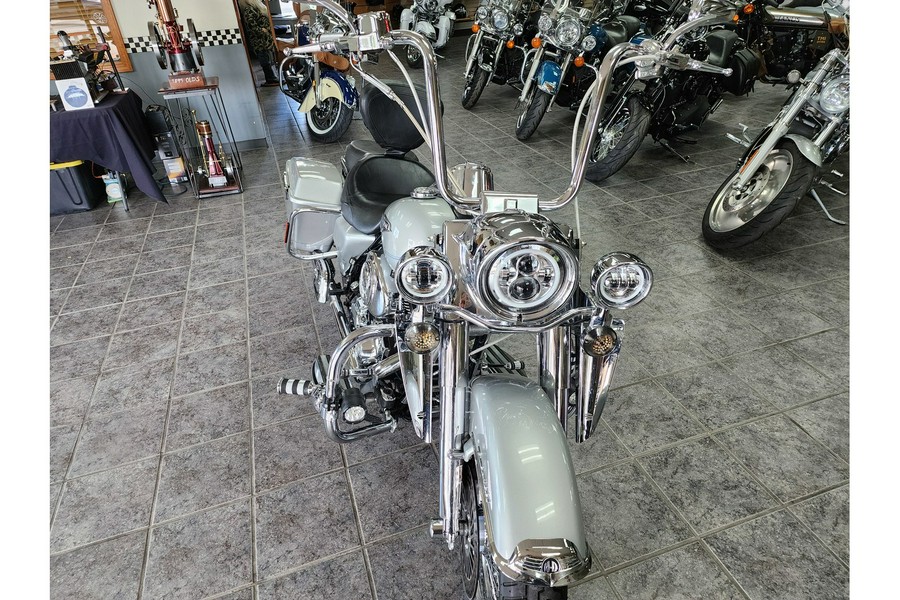 2006 Harley-Davidson® Road King Classic FLHRCI