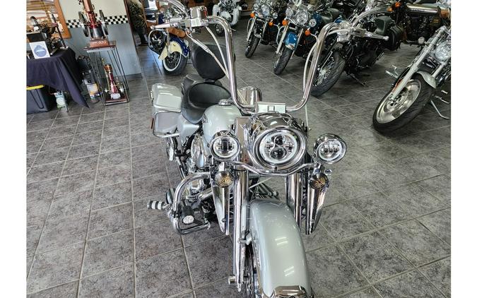 2006 Harley-Davidson® Road King Classic FLHRCI