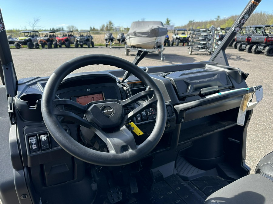 2024 Can-Am™ Defender MAX XT HD9